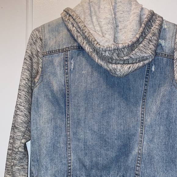 Jean Jacket - Picture 5 of 5